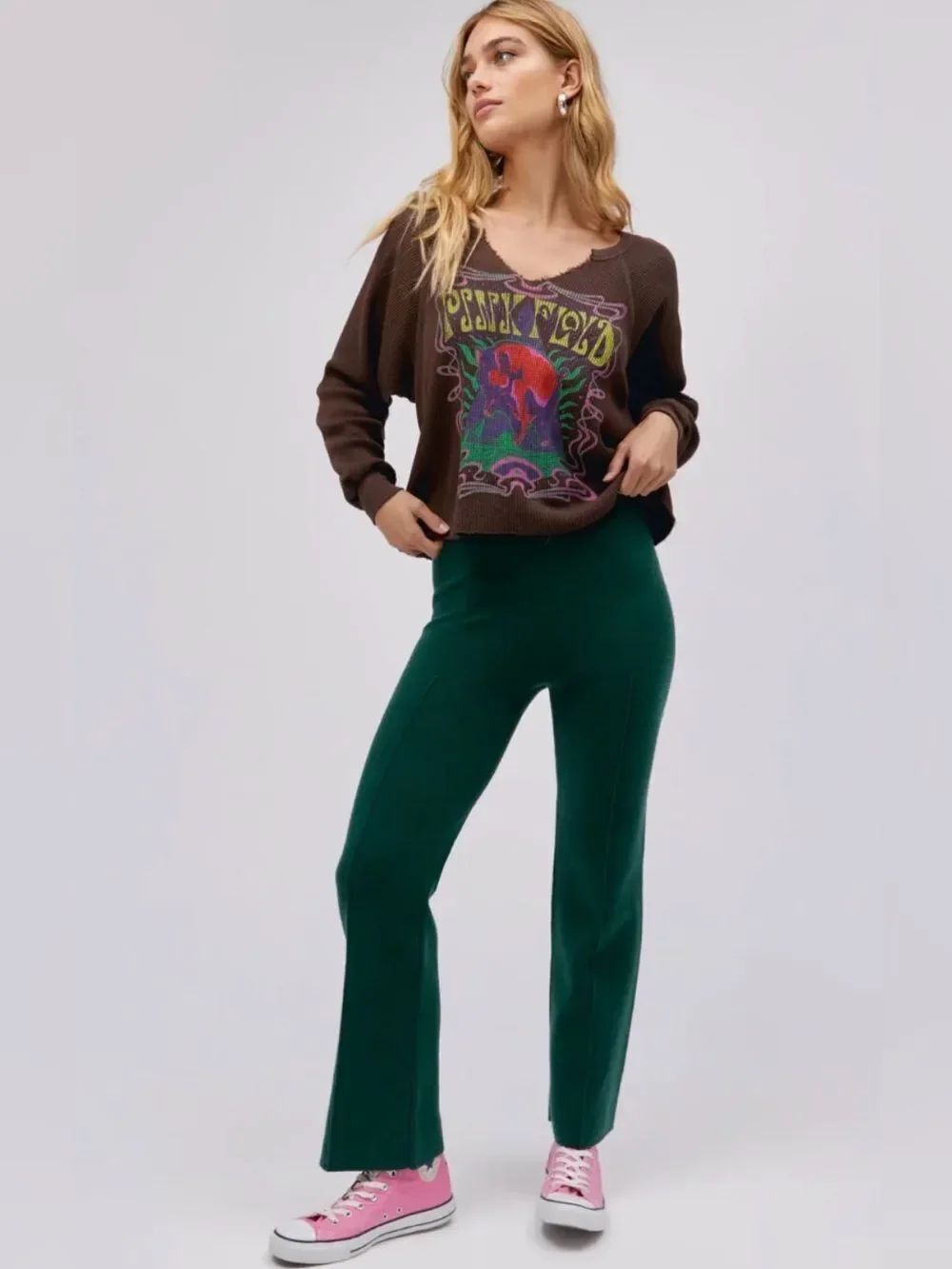 Daydreamer flare knit pintuck pants in dark green color. New